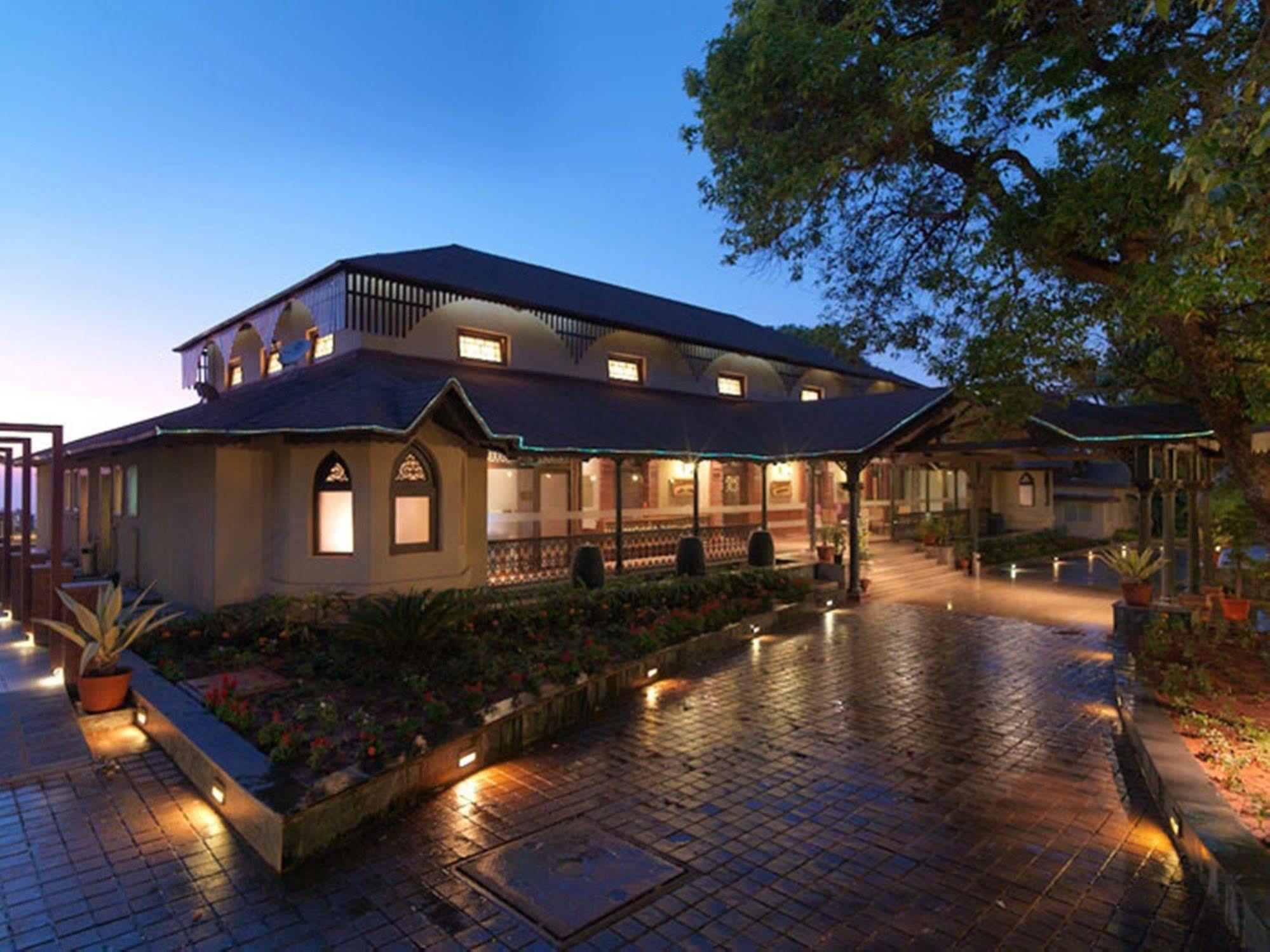 Regenta Mpg Club Mahabaleshwar Otel Dış mekan fotoğraf